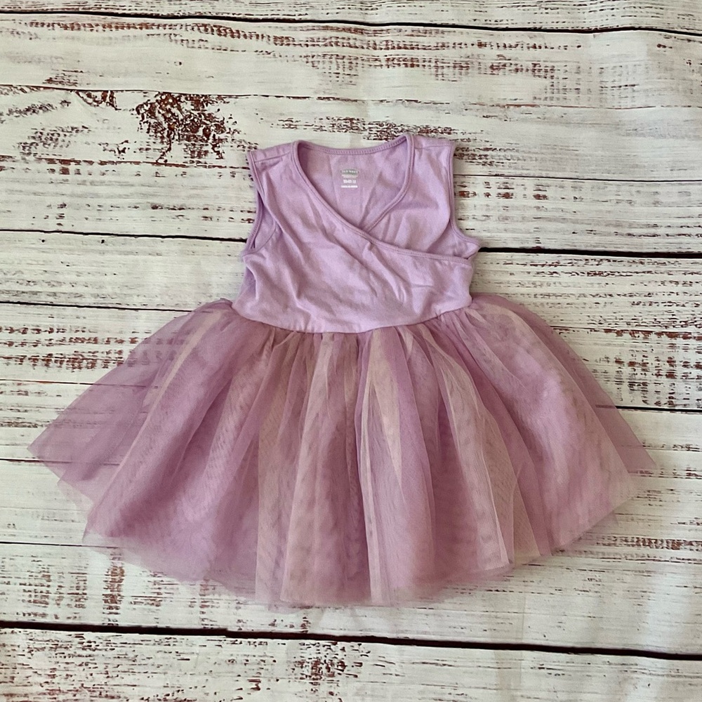 Old Navy Baby Girl Casual Dress in Lavender Size 12-18 Months